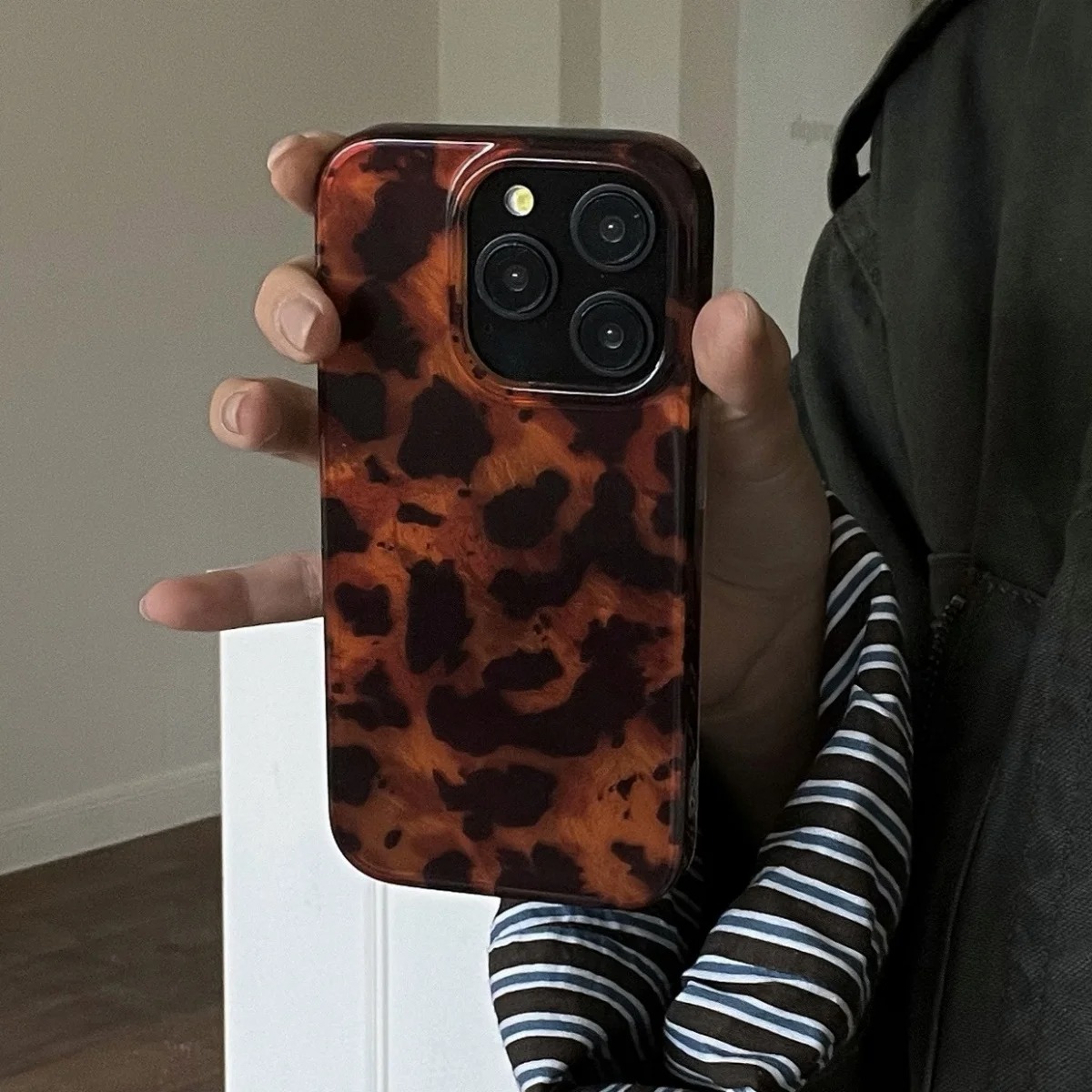 레트로 앰버 텍스처 레이저 폰 케이스 (아이폰 16,  - Phone Cases Otterbox 리뷰 및 가격